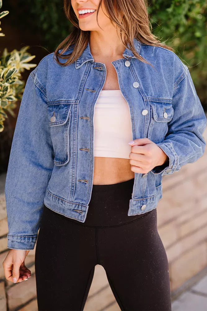 Turn Down Collar Pocket Buttoned Denim Jacket